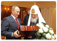 Prime Minister Vladimir Putin greeting Patriarch Kirill of Moscow and All Russia on the Orthodox leader’s name day|24 may, 2010|20:07