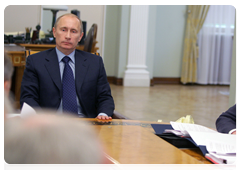 Prime Minister Vladimir Putin and Deputy Prime Minister Sergei Ivanov during a meeting of the Vnesheconombank Supervisory Board|26 may, 2010|16:43