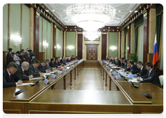 Prime Minister Vladimir Putin chairs a meeting on price setting and tariff rates|31 may, 2010|15:49