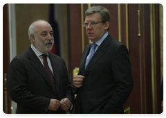 Deputy Prime Minister and Minister of Finance Alexei Kudrin and head of the Renova financial and industrial group Viktor Vekselberg at a meeting on price setting and tariff rates|31 may, 2010|16:27