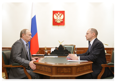 Prime Minister Vladimir Putin meting with Sergei Kiriyenko, general director of Russia’s state nuclear corporation Rosatom|4 may, 2010|12:44