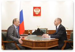 Prime Minister Vladimir Putin meets with Sergei Kiriyenko, Director General of the State Nuclear Energy Corporation Rosatom