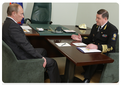 Russian Prime Minister Vladimir Putin holding a meeting with Alexander Davydenko, Head of Federal Agency for Sea and Inland Water Transport|6 may, 2010|11:42