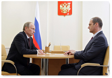 Председатель Правительства Российской Федерации В.В.Путин провел рабочую встречу с  главой ОАО «Новошип» И.В.Тонковидовым