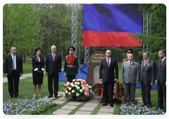 Prime Minister Vladimir Putin during the foundation stone ceremony for the We Fought Together Against Nazism monument on Poklonnaya Hill, Moscow|8 may, 2010|18:37