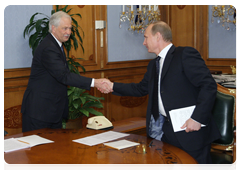 Prime Minister Vladimir Putin and Chairman of United Russia’s Supreme Council Boris Gryzlov|1 june, 2010|19:11