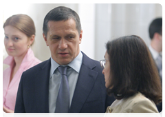 Minister of Natural Resources and Environmental Protection of the Russian Federation Yury Trutnev and Ministry of Economic Development of the Russian Federation Elvira Nabiullina before the meeting of the Russian Government|10 june, 2010|15:25