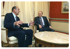 Prime Minister Vladimir Putin meeting with former French President Jacques Chirac|11 june, 2010|14:46