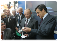 Prime Minister Vladimir Putin and French Prime Minister Francois Fillon visiting the Russian National Exhibition at the Grand Palais in Paris|11 june, 2010|16:06
