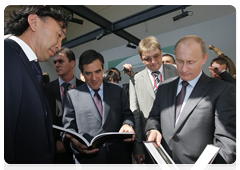 Prime Minister Vladimir Putin and French Prime Minister Francois Fillon visiting the Russian National Exhibition at the Grand Palais in Paris|11 june, 2010|16:45