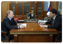 Prime Minister Vladimir Putin at a working meeting with Minister of Communications and Mass Media Igor Shchegolev|14 june, 2010|12:30