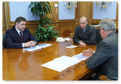 Prime Minister Vladimir Putin holds a working meeting with Regional Development Minister Viktor Basargin and Energy Minister Sergei Shmatko