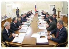 Prime Minister Vladimir Putin at a meeting of the Government Presidium|16 june, 2010|18:34