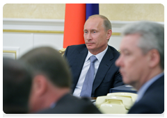 Prime Minister Vladimir Putin at a meeting of the Government Presidium|16 june, 2010|18:37