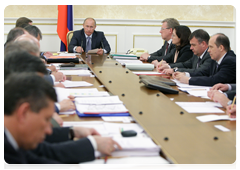 Prime Minister Vladimir Putin during the meeting on the spending on national defence, security and law enforcement in the federal budget for 2011-2013|16 june, 2010|20:02