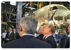 Prime Minister Vladimir Putin visiting the Central Aerohydrodynamic Institute (TsAGI) in Zhukovsky near Moscow|17 june, 2010|14:56