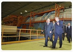 Prime Minister Vladimir Putin visiting the Central Aerohydrodynamic Institute (TsAGI) in Zhukovsky near Moscow|17 june, 2010|14:56