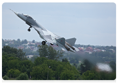Test flight of a fifth-generation Russian fighter jet in Zhukovsky, near Moscow|17 june, 2010|16:44