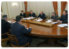 Prime Minister Vladimir Putin meeting with Chevron Chairman and CEO John Watson|17 june, 2010|17:38