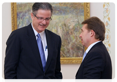 Rosneft President Sergei Bogdanchikov and Chevron Chairman and CEO John Watson|17 june, 2010|17:38