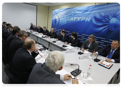 Prime Minister Vladimir Putin at a meeting in Rybinsk to discuss the production of next-generation aircraft engines and energy equipment at the Saturn Research & Development Centre|18 june, 2010|21:25