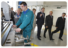 Prime Minister Vladimir Putin touring the Saturn Research & Production Centre in Rybinsk during his visit to the Yaroslavl Region|18 june, 2010|21:28