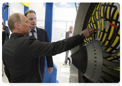 Prime Minister Vladimir Putin touring the Saturn Research & Production Centre in Rybinsk during his visit to the Yaroslavl Region|18 june, 2010|21:28