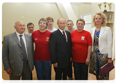 Prime Minister Vladimir Putin visiting the Moscow Cultural and Business Centre for Disabled People and familiarising himself with its work|19 june, 2010|19:18