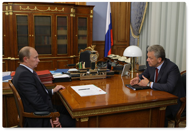 Prime Minister Vladimir Putin holds a meeting with Minister of Industry and Trade Viktor Khristenko