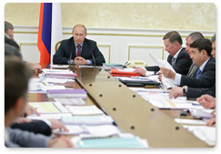 Prime Minister Vladimir Putin holds a meeting on federal budget spending on industry and transport for the period 2011-2013