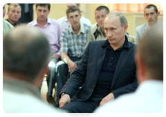 Prime Minister Vladimir Putin meeting with coal miners in Novokuznetsk|24 june, 2010|14:20