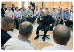 Prime Minister Vladimir Putin meeting with coal miners in Novokuznetsk|24 june, 2010|15:11