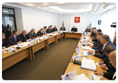 Prime Minister Vladimir Putin speaking at a meeting to discuss the progress in the disaster relief operations at the Raspadskaya coal mine and the future of the coal mining industry|24 june, 2010|16:26