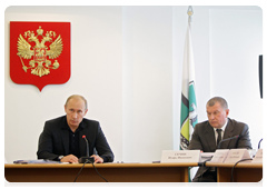 Prime Minister Vladimir Putin and Deputy Prime Minister Igor Sechin at a meeting to discuss the progress in the disaster relief operations at the Raspadskaya coal mine and the future of the coal mining industry|24 june, 2010|16:26