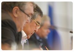 Kemerovo Region Governor Aman Tuleyev at a meeting to discuss the progress in the disaster relief operations at the Raspadskaya coal mine and the future of the coal mining industry|24 june, 2010|16:26