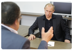 Prime Minister Vladimir Putin meeting with Kemerovo Region Governor Aman Tuleyev|25 june, 2010|10:51