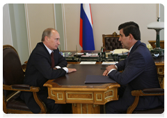 Prime Minister Vladimir Putin meeting with head of the Federal Insurance Supervision Service Alexander Koval|25 june, 2010|17:38