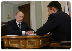 Prime Minister Vladimir Putin meeting with head of the Federal Agency for Youth Affairs Vasily Yakemenko|26 june, 2010|12:30