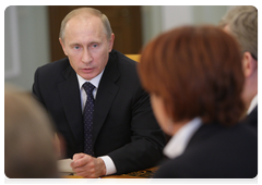 Prime Minister Vladimir Putin chairing a meeting on federal budget spending on agriculture for 2011-2013|29 june, 2010|18:05