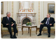 Prime Minister Vladimir Putin meeting with former U.S. President Bill Clinton|29 june, 2010|21:09