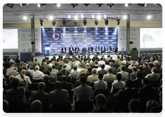 Prime Minister Vladimir Putin at the opening of the international forum Engineering Technologies-2010 in Moscow|30 june, 2010|14:39