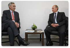 Prime Minister Vladimir Putin meets with President and CEO of Siemens AG Peter Löscher