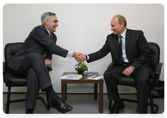 Prime Minister Vladimir Putin meeting with President and CEO of Siemens AG Peter Löscher|30 june, 2010|15:27