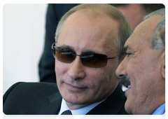 Prime Minister Vladimir Putin and Yemeni President Ali Abdullah Saleh at a testing area where military and civilian equipment was demonstrated|30 june, 2010|17:56