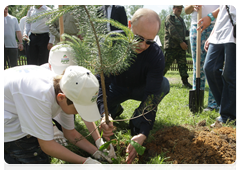 Prime Minister Vladimir Putin visiting Losiny Ostrov National Park in north-east Moscow ahead of Environmentalist’s Day and World Environment Day|5 june, 2010|11:00