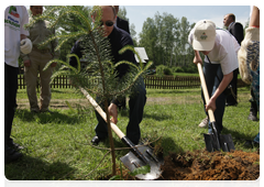 Prime Minister Vladimir Putin visiting Losiny Ostrov National Park in north-east Moscow ahead of Environmentalist’s Day and World Environment Day|5 june, 2010|11:00