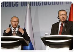 Prime Ministers Vladimir Putin and Turkish Prime Minister Recep Tayyip Erdoğan at a press conference following Russian-Turkish bilateral talks|8 june, 2010|12:52
