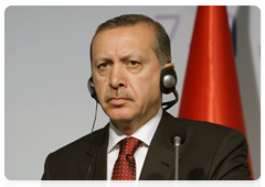 Turkish Prime Minister Recep Tayyip Erdoğan at a press conference following Russian-Turkish bilateral talks|8 june, 2010|12:52