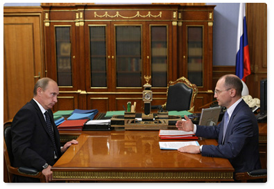 Prime Minister Vladimir Putin meets with the director general of the Rosatom State Nuclear Energy Corporation, Sergei Kiriyenko