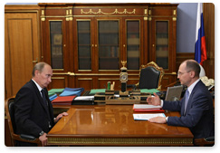 Prime Minister Vladimir Putin meets with the director general of the Rosatom State Nuclear Energy Corporation, Sergei Kiriyenko